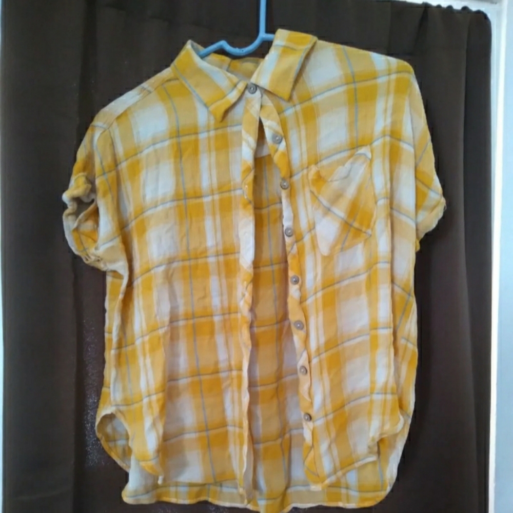 Maurice's button up
